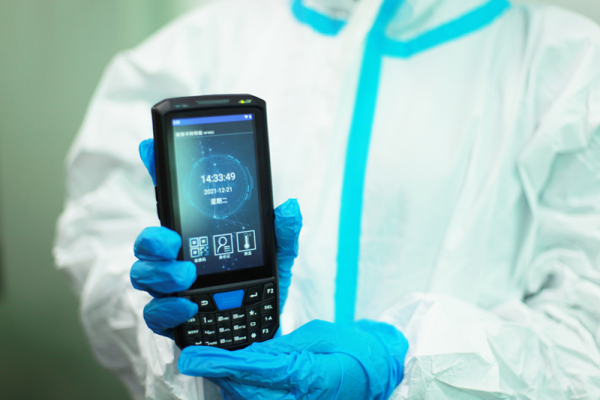 上海核酸检测背后：一个人和140台PDA设备